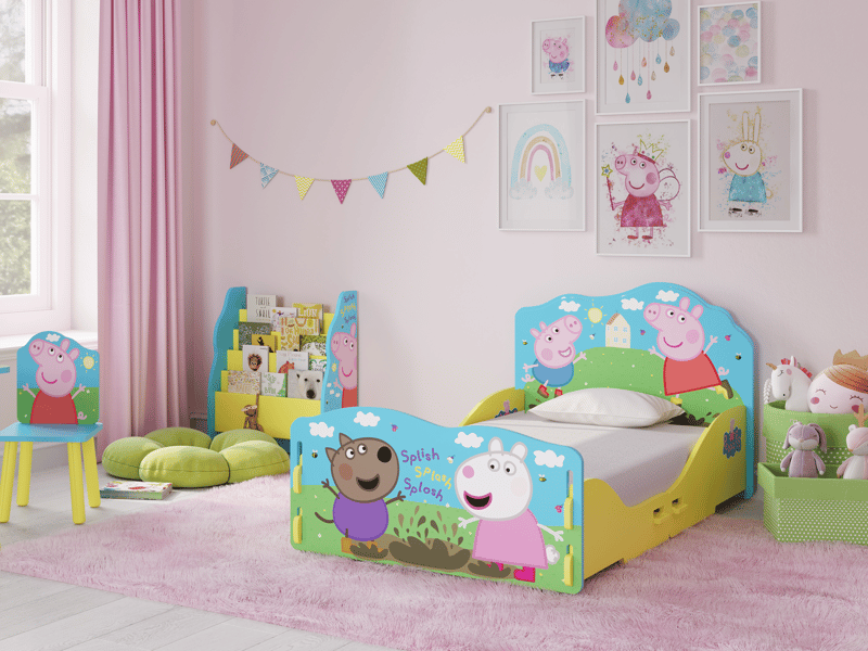 Peppa Pig Toddler Bed - image 5