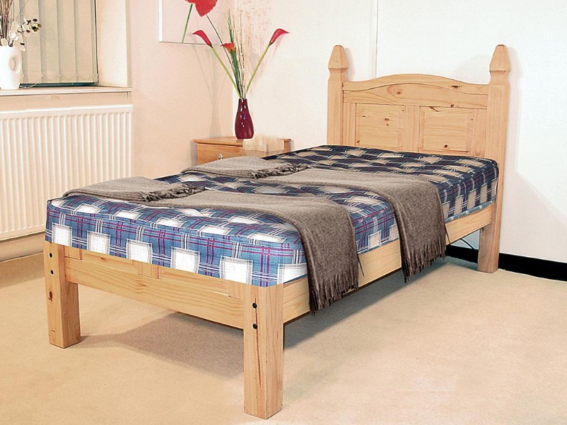corona bed with mattress
